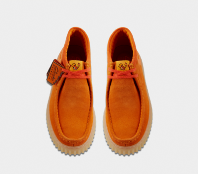 Pre-owned Clarks Torhill X Pokémon Torhill Explore Orange Charmander M 9.5/w11 In Hand