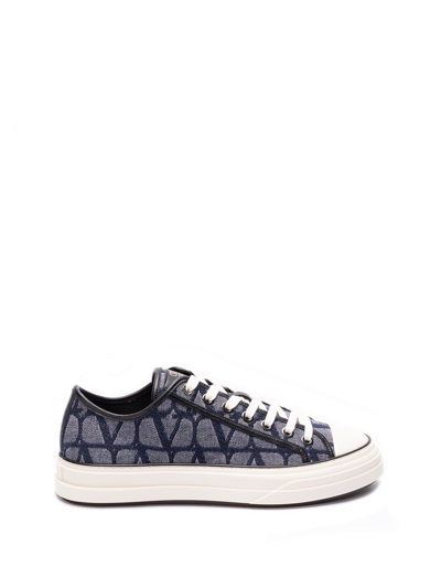 Shop Valentino `toile Iconographe Totaloop` Sneakers In Blue