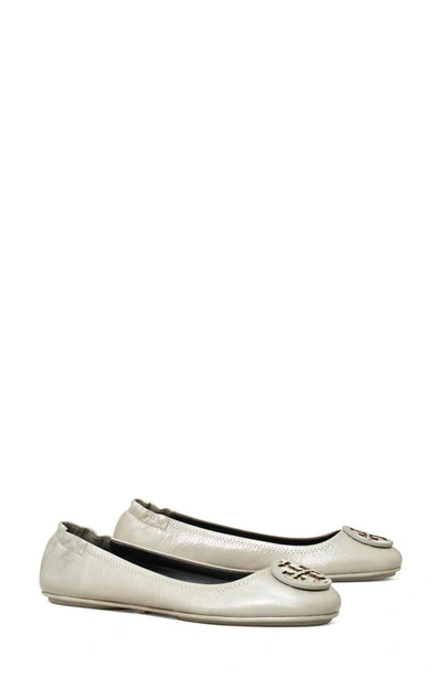 Shop Tory Burch Minnie Travel Ballet Flat In Stone Gray