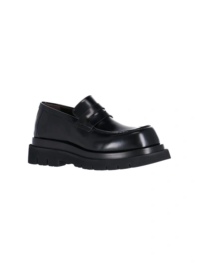Shop Bottega Veneta Flat Shoes In Black