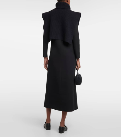 The Row Eppie Ribbed-knit Cashmere Collar In Blue