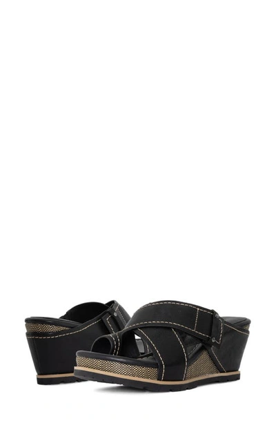 Donald Pliner Platform Wedge Sandal In Black