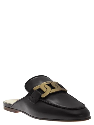 Tod's Glossy Black Slippers With Logo Plaque