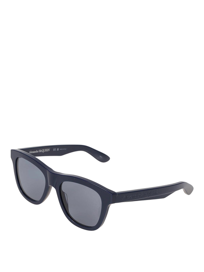 Shop Alexander Mcqueen Am0421s Sunglasses In Blue