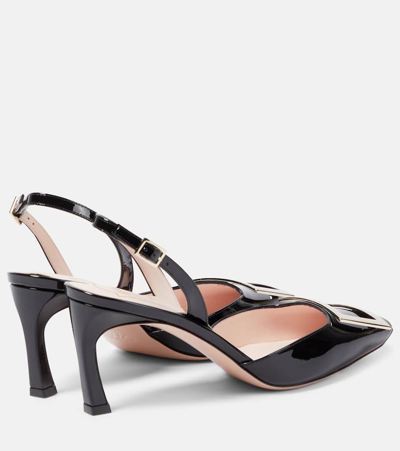 Shop Roger Vivier Trompette 70 Patent Leather Slingback Pumps In Schwarz