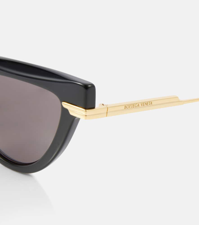 Bottega Veneta Cat-eye Sunglasses In Black
