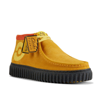 Pre-owned Clarks Torhill X Pokémon Torhill Explore Yellow Suede, "2023"