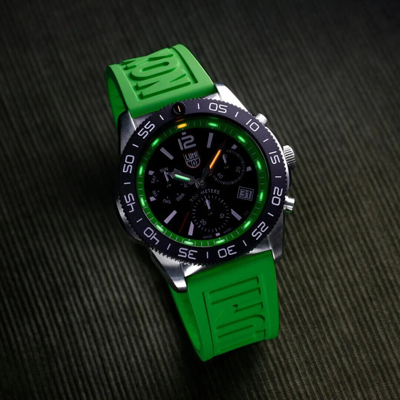 Pre-owned Luminox Pacific Diver Xs.3157.nf Men's Quartz Watch Green Rubber Strap