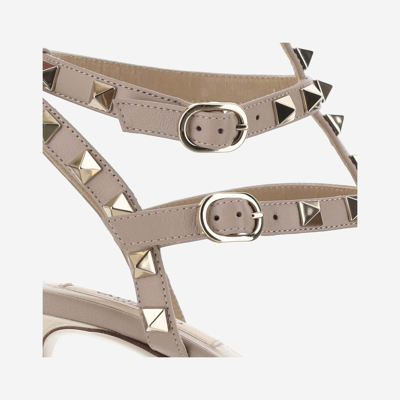 Shop Valentino Dècolletè Rockstud 65mm In Ivory