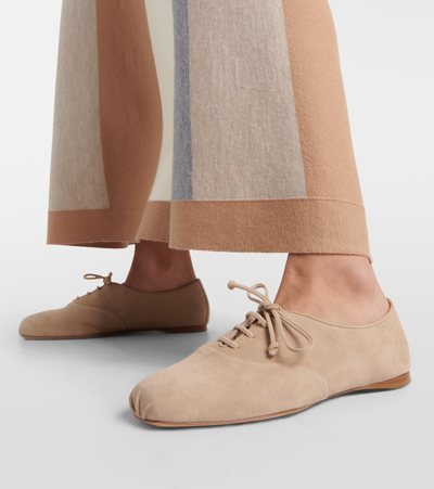 Shop Gabriela Hearst Maya Leather Lace-up Flats In Beige