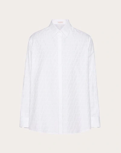 Shop Valentino Cotton Poplin Shirt With Toile Iconographe Pattern In ホワイト