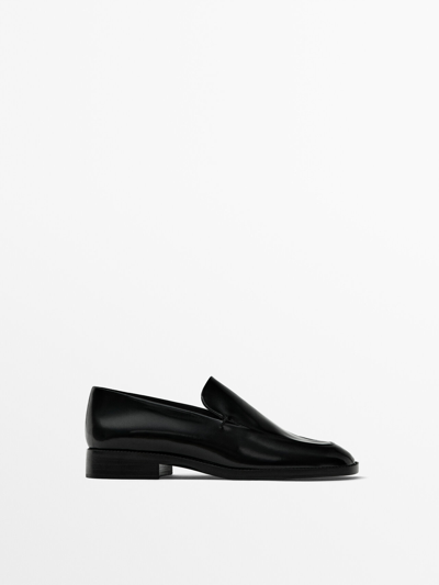 Shop Massimo Dutti Square-toe Loafers In Black