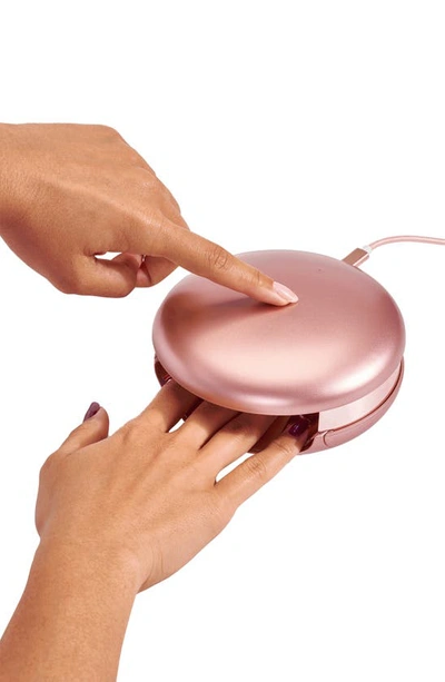 Le Mini Macaron J'adore Paris Deluxe Gel Manicure Set In Jadore Paris