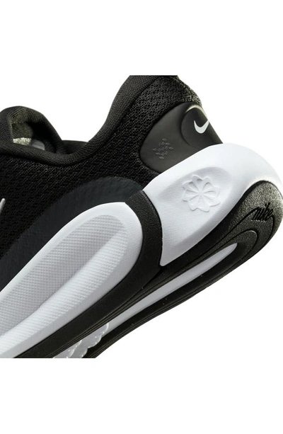 Nike Kidfinity Sneaker In Black/ White/ Anthracite/ Turq