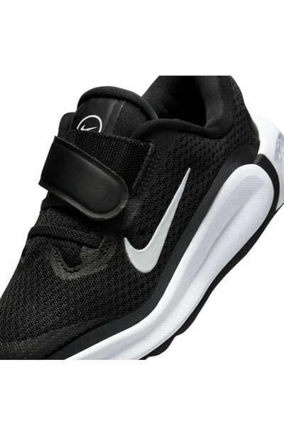 Nike Kidfinity Sneaker In Black/ White/ Anthracite/ Turq