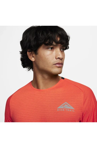 Nike Men's Trail Solar Chase Dri-fit Short-sleeve Running Top In Cosmic Clay/ Summit White