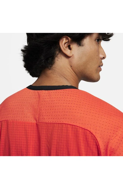 Nike Men's Trail Solar Chase Dri-fit Short-sleeve Running Top In Cosmic Clay/ Summit White