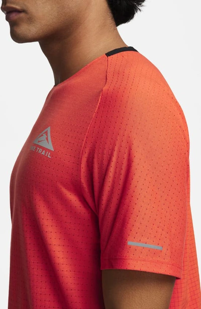 Nike Men's Trail Solar Chase Dri-fit Short-sleeve Running Top In Cosmic Clay/ Summit White