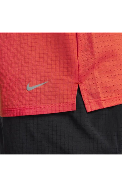 Nike Men's Trail Solar Chase Dri-fit Short-sleeve Running Top In Cosmic Clay/ Summit White