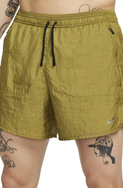 Nike Men's Stride Running Division Dri-fit 5" Brief-lined Running Shorts In Pacific Moss/ Black