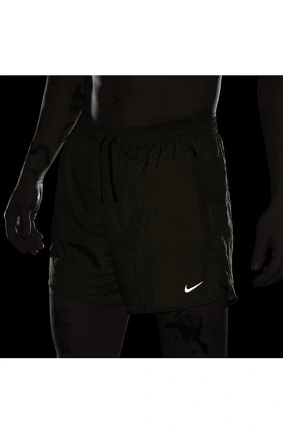 Nike Men's Stride Running Division Dri-fit 5" Brief-lined Running Shorts In Pacific Moss/ Black