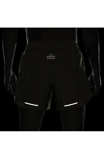 Nike Men's Stride Running Division Dri-fit 5" Brief-lined Running Shorts In Pacific Moss/ Black
