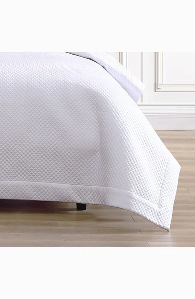 Pure Parima 500 Thread Count 100% Certified Egyptian Cotton Sateen Diamond Quilted 3-piece Coverlet In White
