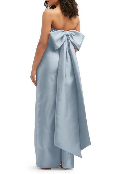 Alfred Sung Strapless Bow Back Satin Column Gown In Mist