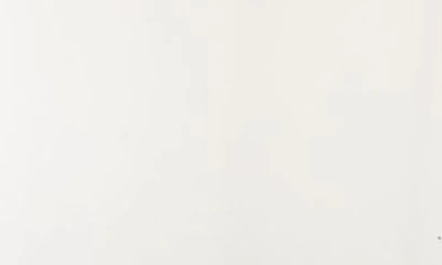 Charlotte Tilbury Mini Magic Water Cream Gel Moisturizer With Niacinimide 0.5 oz / 15 ml In Jar