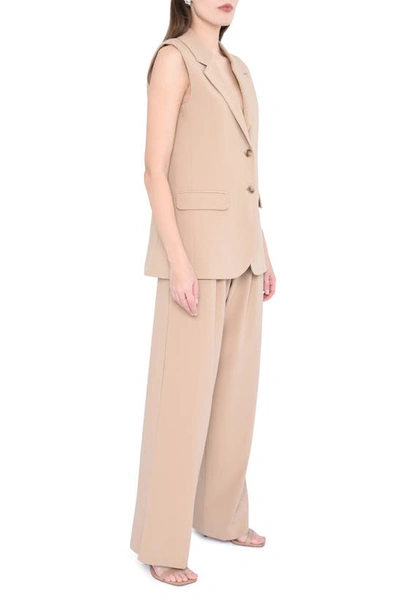 Wayf Wilshire Vest In Khaki
