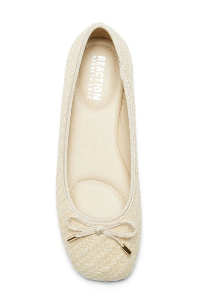 Reaction Kenneth Cole Elstree Flat In Natural Raffia