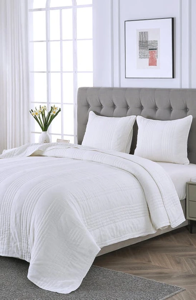 Melange Home Stone Washed Quilt & Sham Set In White