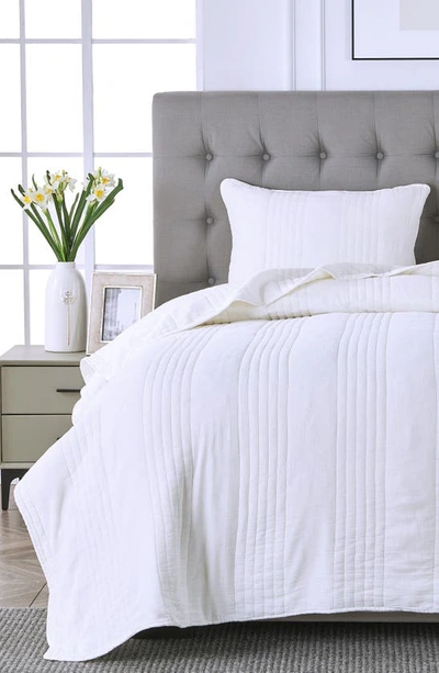Melange Home Stone Washed Quilt & Sham Set In White