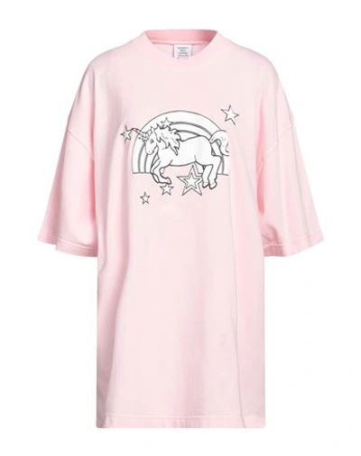 Shop Vetements Woman T-shirt Pink Size S Cotton