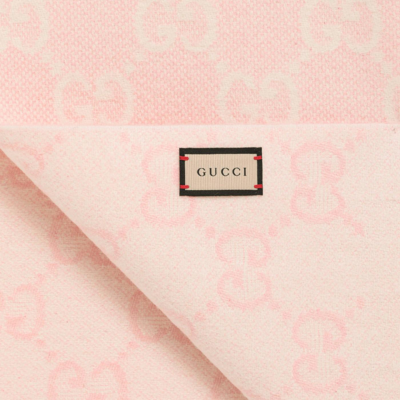 Shop Gucci Ivory\/pink Cashmere Scarf With Logo