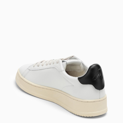 Autry Medalist White Low Top Sneakers With Contrasting Heel Tab In Leather Woman In Multi