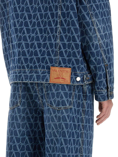 Shop Valentino Toile Iconographe Denim Jacket In Navy