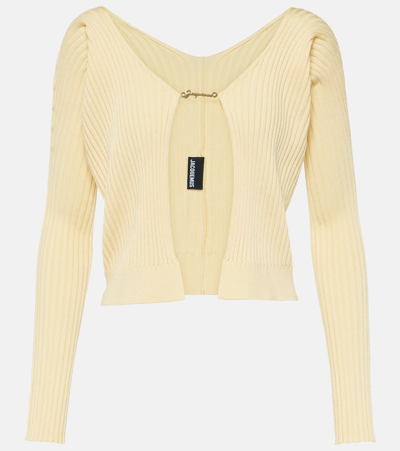 Jacquemus Logo Plaque Long-sleeved Cardigan In Yellow