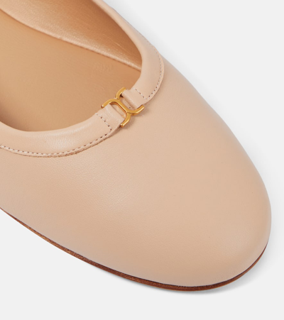 Chloé Marcie Leather Ballerina In Neutrals