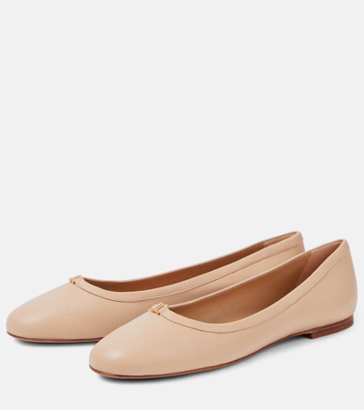 Chloé Marcie Leather Ballerina In Neutrals