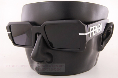 Pre-owned Fendi Brand  Sunglasses Fe 40073u 02a Black-white/dark Gray For Men Women