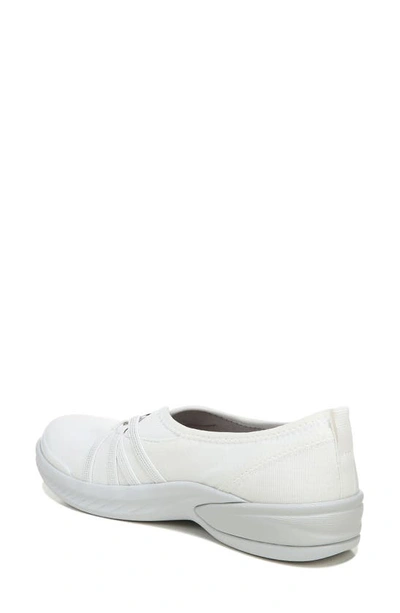 Bzees Niche Womens Cushioned Slip-on Shoes In Bright White Ribbed Sparkle