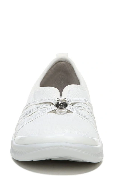 Bzees Niche Womens Cushioned Slip-on Shoes In Bright White Ribbed Sparkle