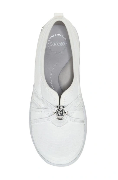 Bzees Niche Womens Cushioned Slip-on Shoes In Bright White Ribbed Sparkle