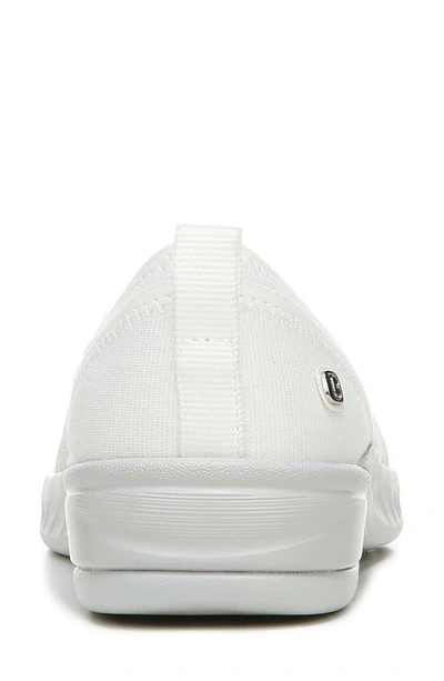 Bzees Niche Womens Cushioned Slip-on Shoes In Bright White Ribbed Sparkle