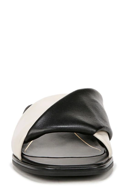 Vionic Miramar Slide Sandal In Black/ Cream