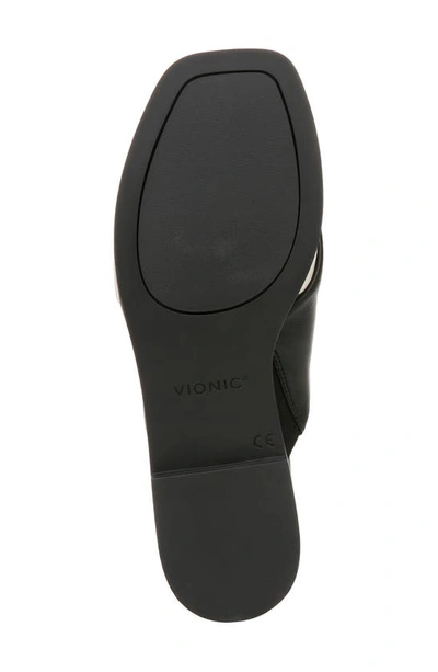 Vionic Miramar Slide Sandal In Black/ Cream