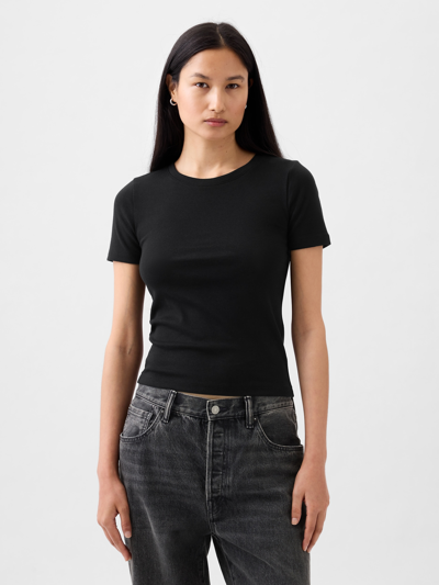 Shop Gap Modern Cropped T-shirt In Black