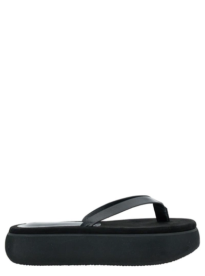 Shop Osoi 'boat' Black Flip Flops With Chunky Sole In Leather Woman