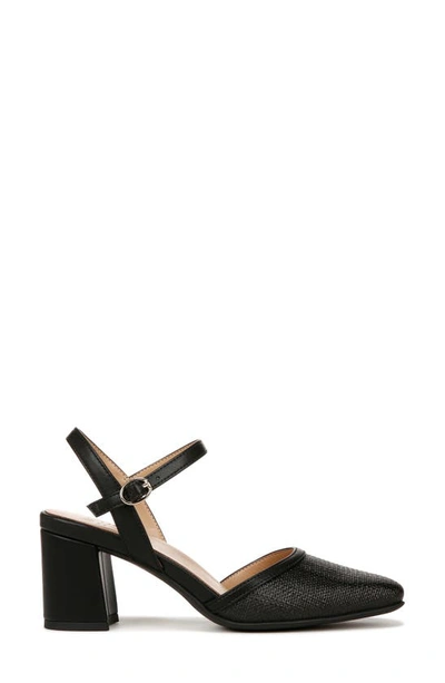 Naturalizer Wave High In Black